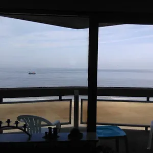 Residentie Aldis Met Zeezicht Appartement Oostende